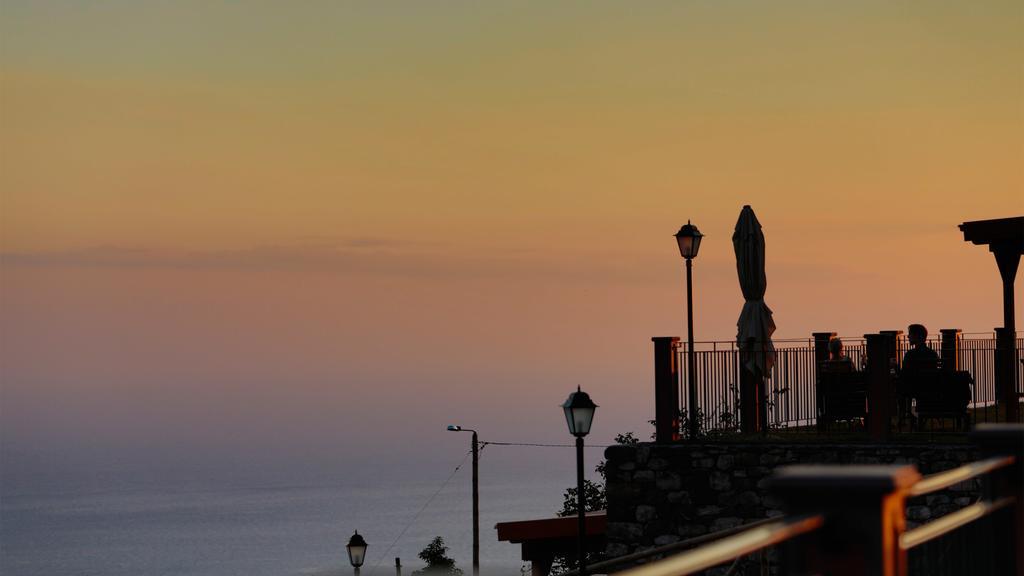 Atrio Hotel Estreito Da Calheta Eksteriør billede